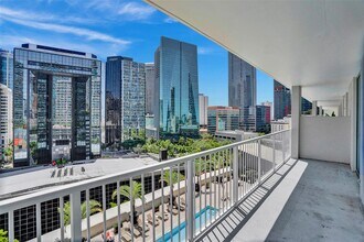 Building Photo - 1250 S Miami Ave