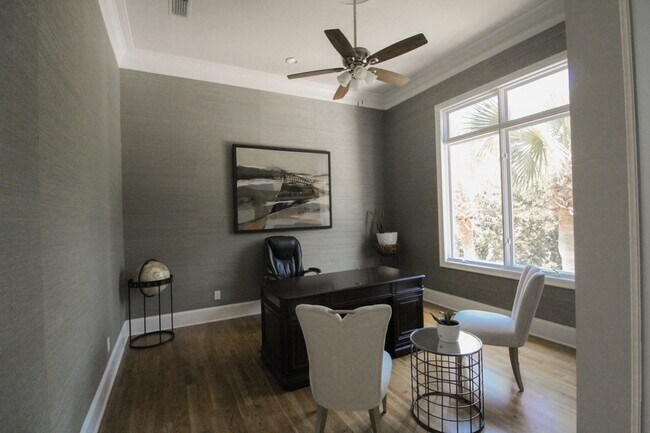 Foto del edificio - 2940 Pine Valley Dr
