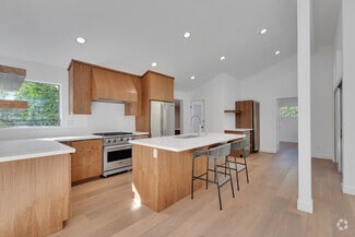 Viking Appliances - 6234 Paseo Canyon Dr