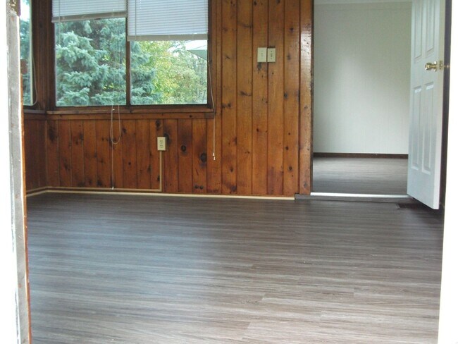 Building Photo - 316 Highland Ave