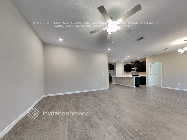 Foto del edificio - 9871 Lemon Balm Wy