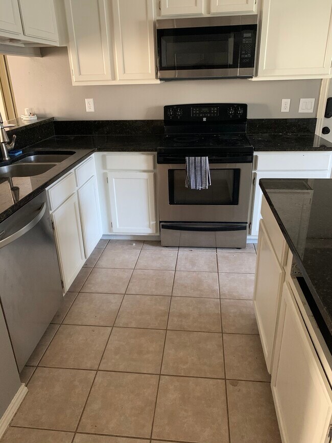 Foto del edificio - 3615 Colter Rd