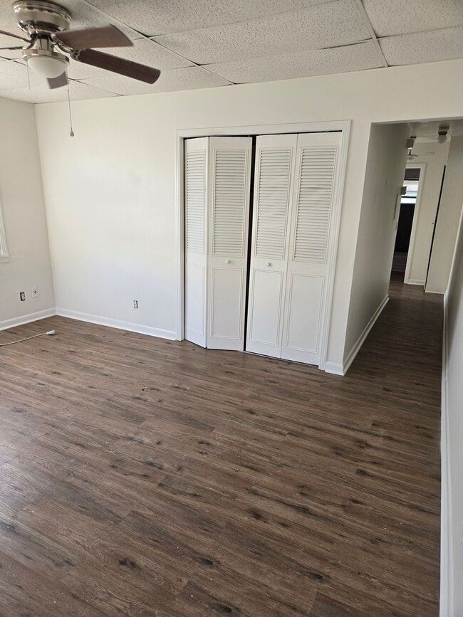 Building Photo - 202 Shepard Ave