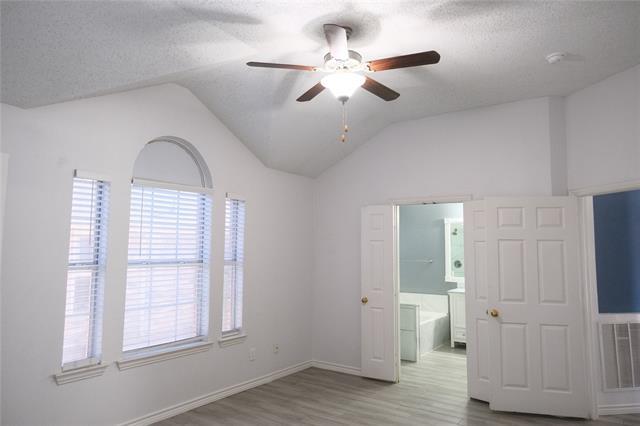 Foto del edificio - 10707 Copperwood Dr