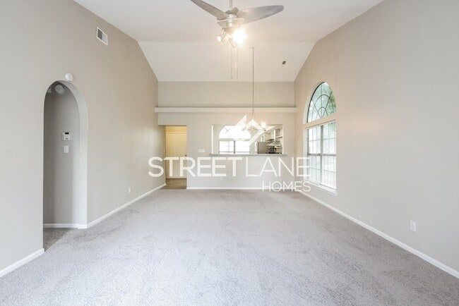 Building Photo - A charming 3 Bedroom Home! Now offering $5...