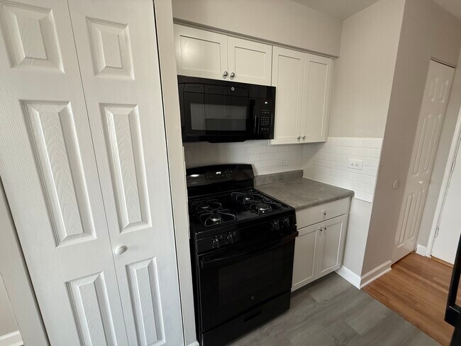 Foto del edificio - 3001 N Thatcher Ave