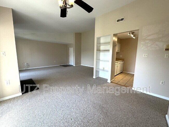 Foto del edificio - 1111 Castle Harbor Way