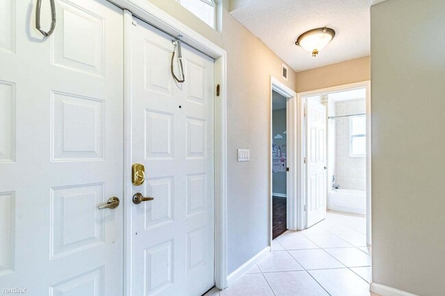 Building Photo - 3 br, 2 bath House - 212 Preserve Ct 1