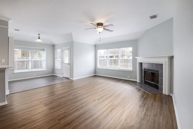 Foto del edificio - Elegant 3-Bedroom/ 2-Bathroom in Leander!