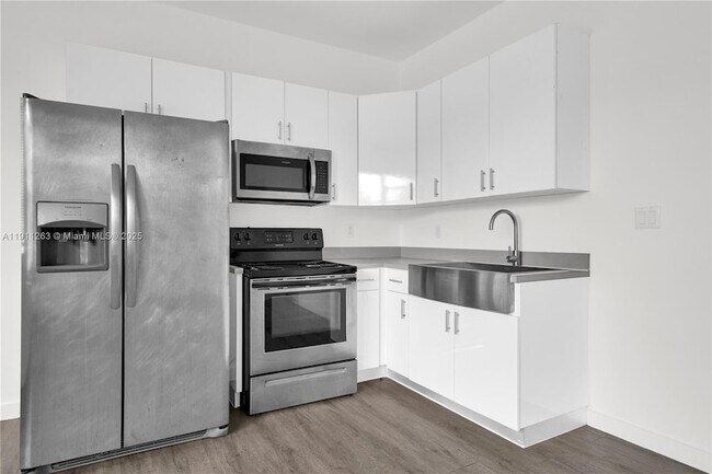 Foto del edificio - 402 NW 12th Ave