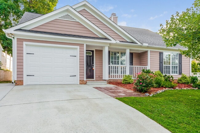 Building Photo - 3381 Chadbury Dr NW