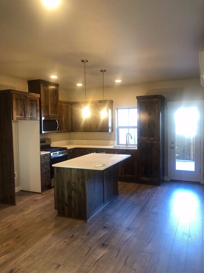 Foto del edificio - Duplex in Farmington Village