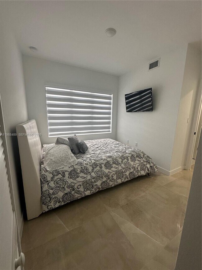 Foto del edificio - 14512 SW 260th St