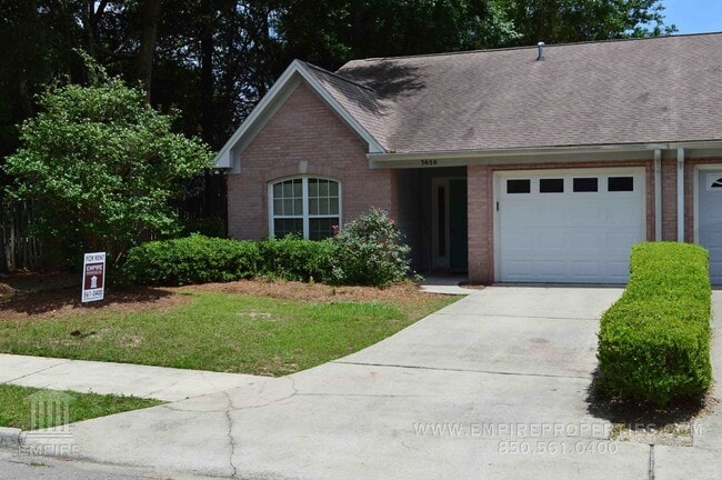 Building Photo - Beautiful townhome nestled in Killearn Acres