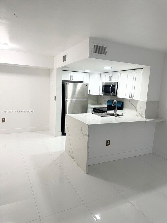 Foto del edificio - 8630 NW 5th Terrace