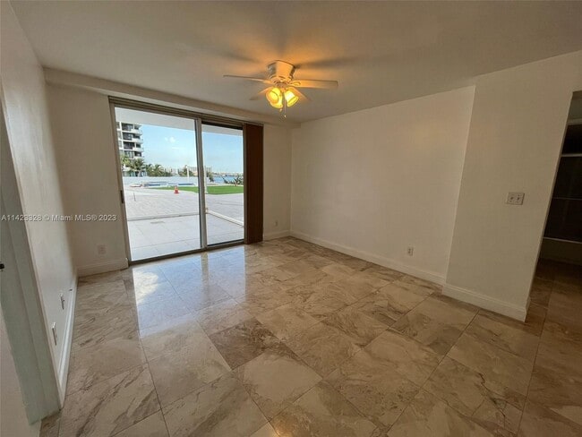Building Photo - 770 Claughton Island Dr