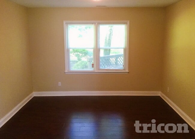 Foto del edificio - 7111 Amarillo Dr