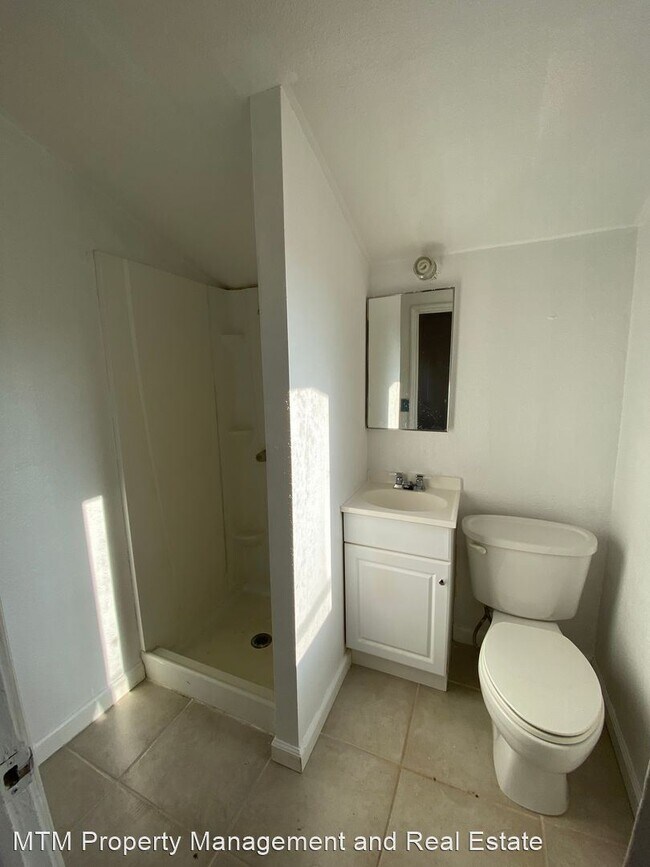 Foto del edificio - 2 br, 1 bath House - 104 1/2 W. Noakes