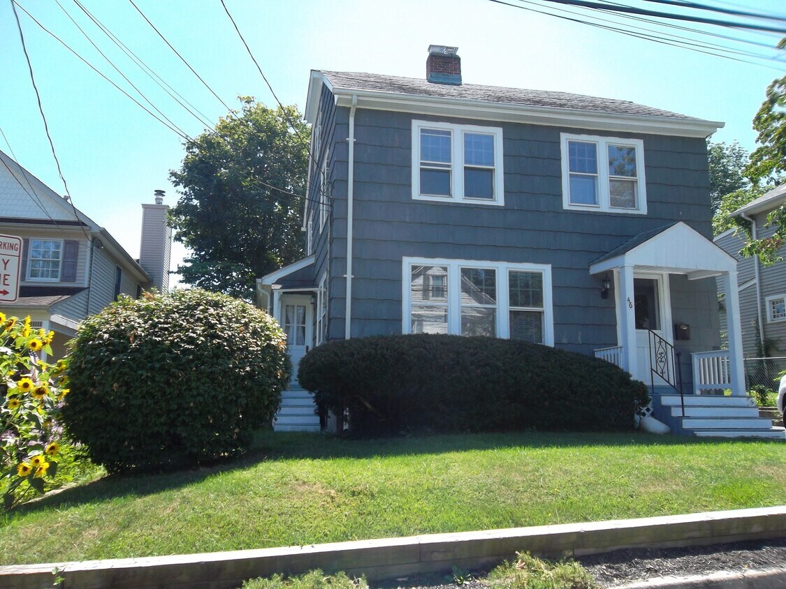 Primary Photo - 46 Sterling Ct