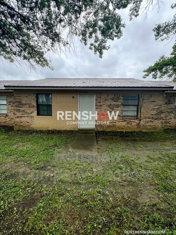 Foto principal - 110-130 Mccullough Ave