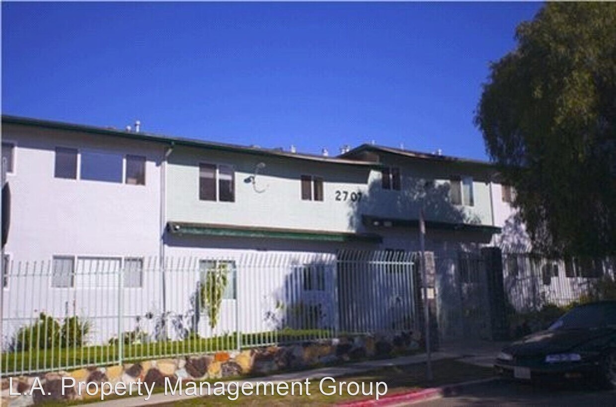 Primary Photo - 2707 Pomeroy Ave