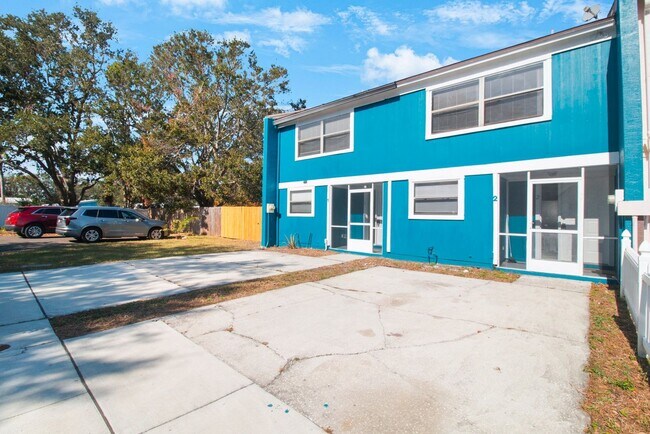 Foto del edificio - Apply NOW for $25 and Get 1/2 off July if ...