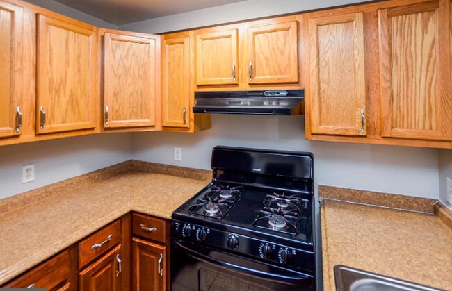 Renovated 3-Bedroom Apartment in Prime SE ... - Renovated 3-Bedroom Apartment in Prime SE ...