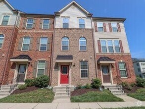 Building Photo - 7721 Duncannon Ln