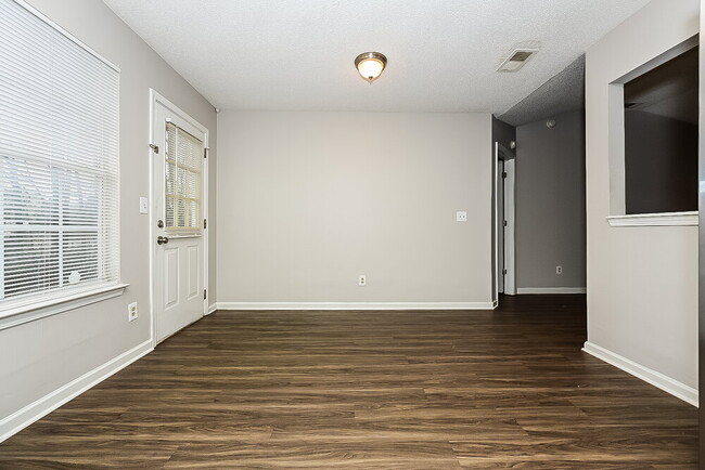 Building Photo - 236 Brandon Ridge Cir