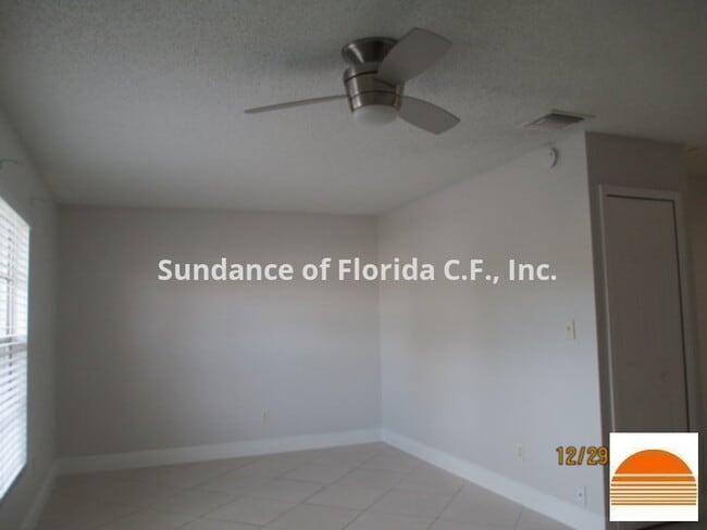 Building Photo - Community Pool; Osceola County