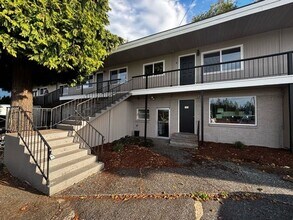 Building Photo - 14523 Hwy 99