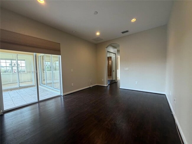 Building Photo - 8344 NW 127th Ln