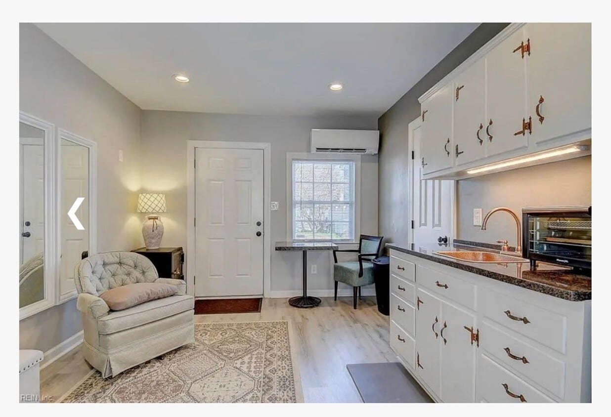 Building Photo - 1 Bedroom Studio Apartment