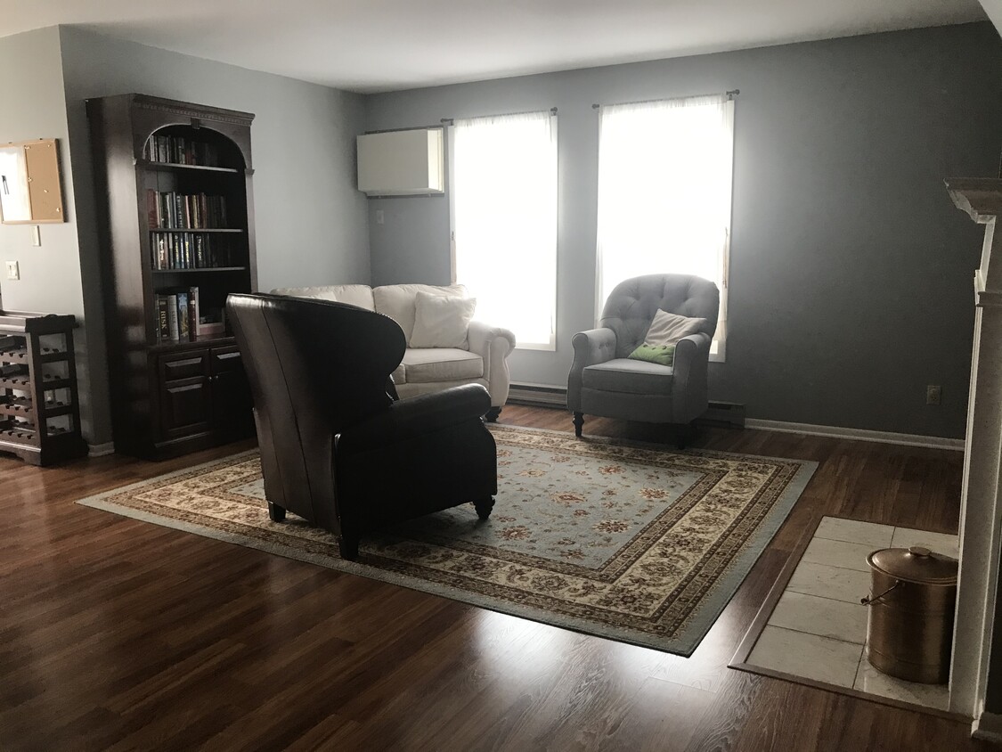 6715 Park Edge Dr Unit D, Madison, WI 53719 Condo for Rent in Madison