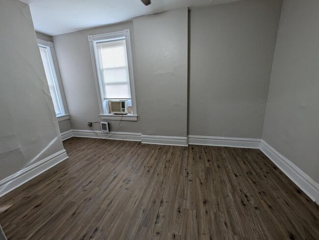 Foto del edificio - 3324 Illinois Ave