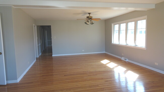 Foto del edificio - 3315 W Columbia Ave