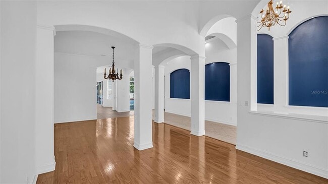 Foto del edificio - 1089 Cordova Blvd NE