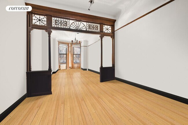 Building Photo - 717 Carroll St