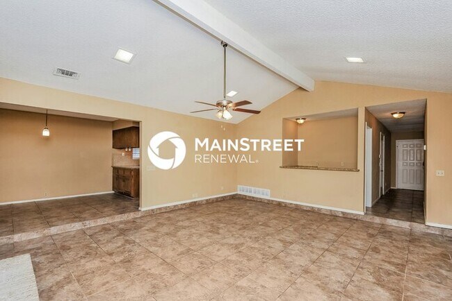 Building Photo - 3 Bedroom Pet-Friendly Home in Fort Worth, TX with Main Street Renewal