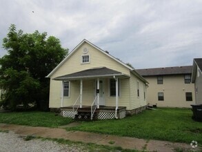 Building Photo - 313 W Scott St