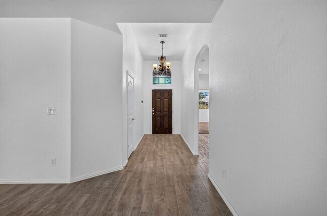 Foto del edificio - 7305 Fossell Ranch Rd