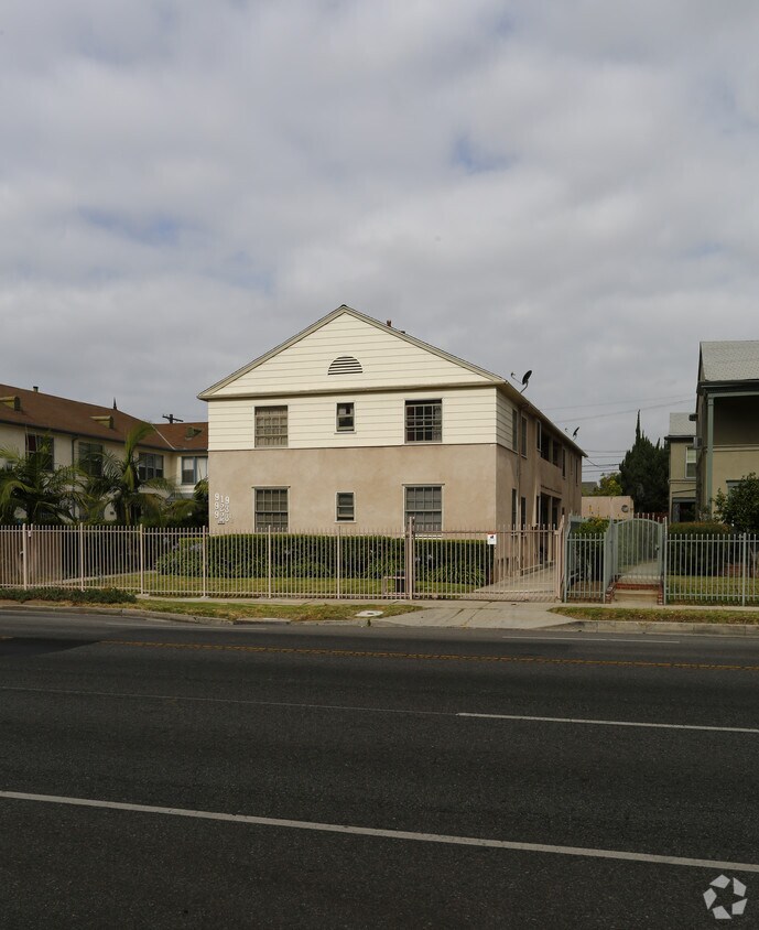 Building Photo - 919 S Wilton Pl