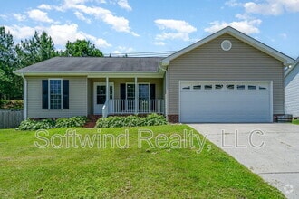 Building Photo - 1803 Red Bird Cir SE
