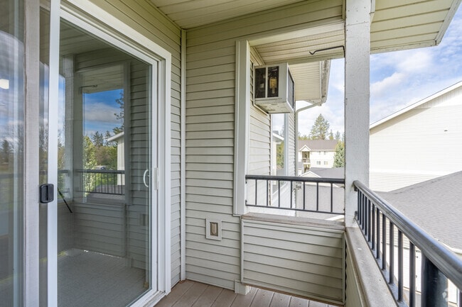1BR, 1BA - 770SF - Balcony - Courts At Indian Canyon