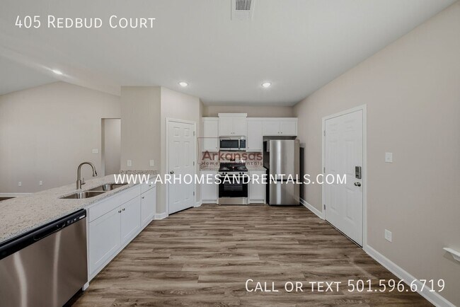 Building Photo - 405 Redbud Ct