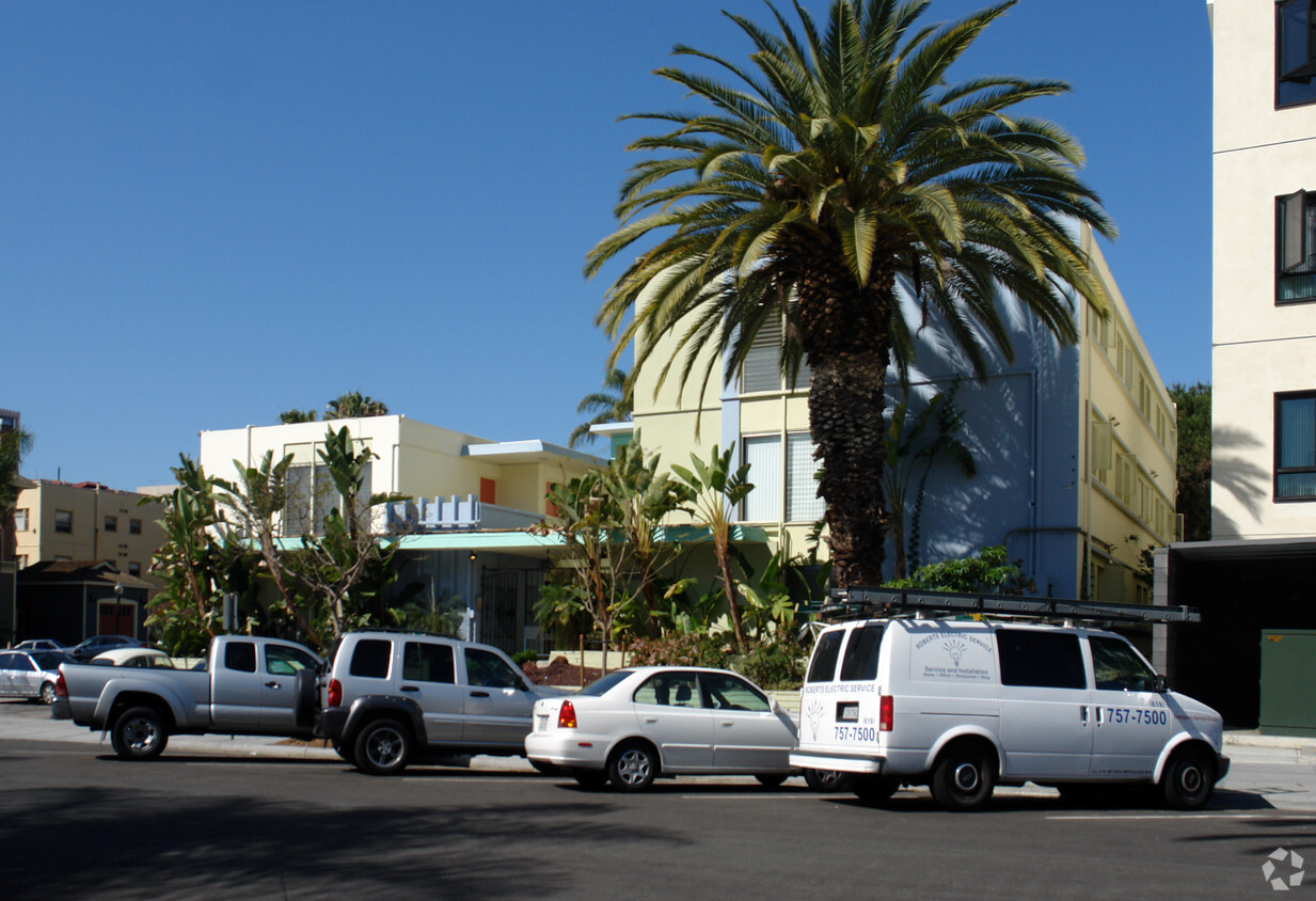 Building Photo - Cortez Hill Apartments