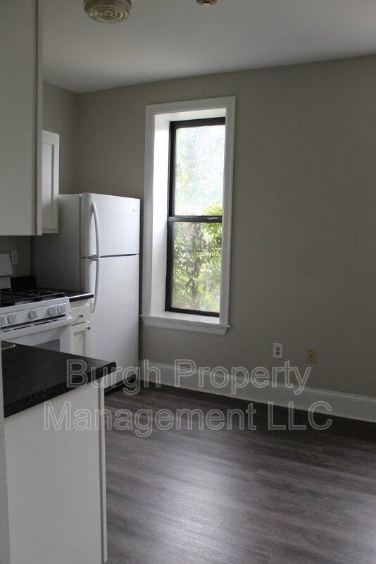 Building Photo - 1009 Penn Ave