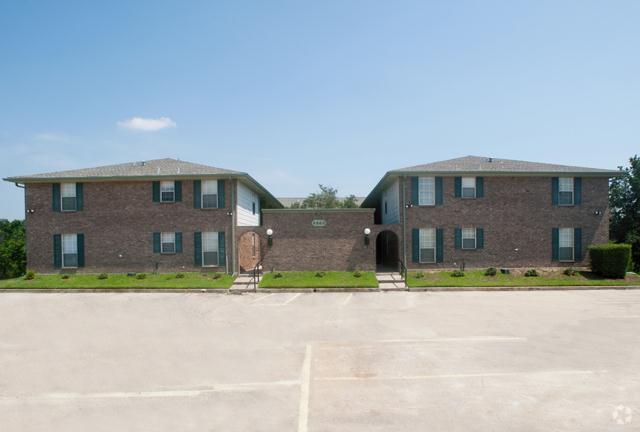 Primary Photo - Royal Eden Apartments