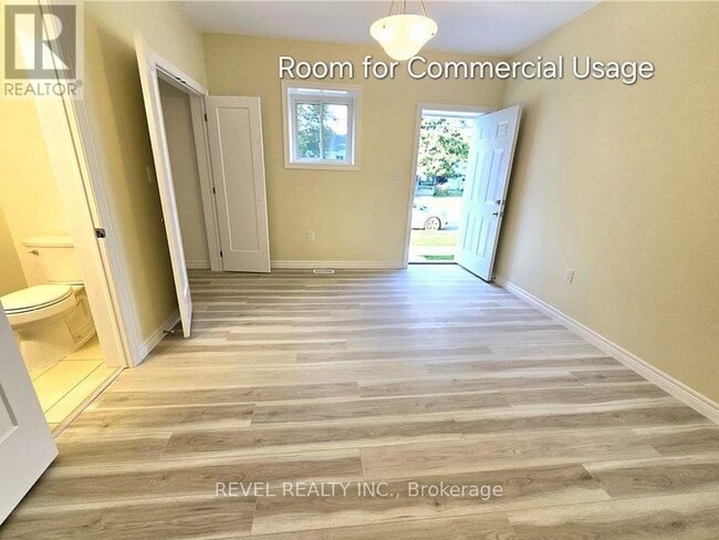 Building Photo - 289 Chatham St