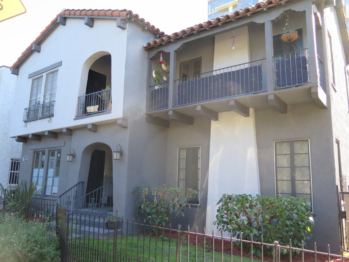 Primary Photo - 6236 Orange St